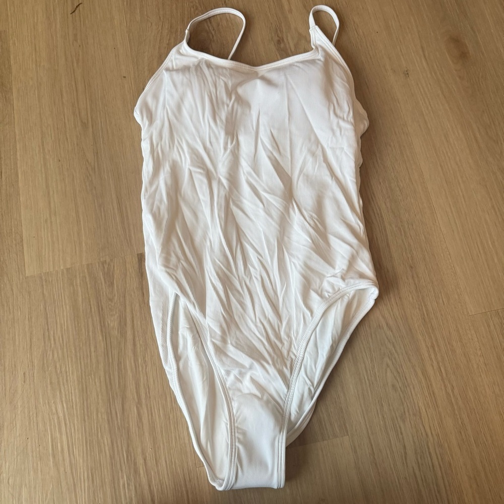 Quince Italian Cami Ribbed One-Piece Swimsuit Sz L NEW - Picture 3 of 3